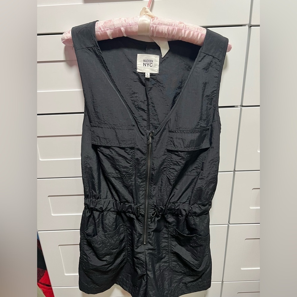 Black Sleeveless Zip-Up Romper by Madden NYC (D2)